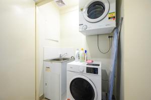 Liverpool 3Br APT Business Hospital Parking 8ppl