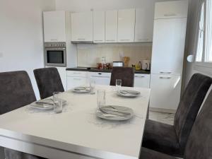 Asteri Villas Nea Kalikratia by BookVillaEU