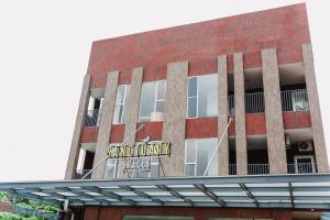 Sanctuary Hotel Slipi