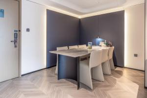 Atour Hotel Shenyang Tiexi Plaza Qigong Street Subway Station