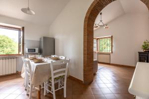 Oliveto Del Cantarello