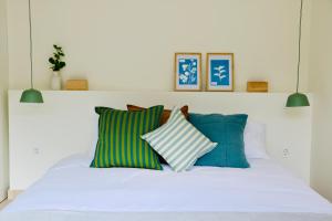 Araça Studio - Atlantic Mountain Living