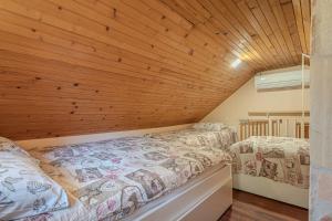Vila Rozi, Osilnica - vacation house Pr Vili Rozi