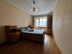 Комфортні 2-кімнатні апартаменти в центрі, метро Печерська