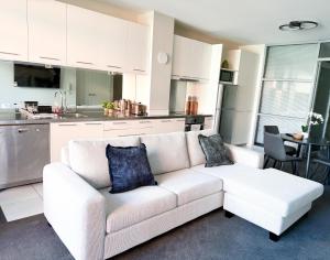 Elegant City Central Living