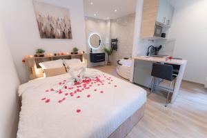 Nice Port studio avec grande baignoire