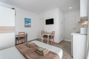 Ático, Sol Y Terraza Privada