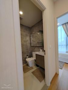 Brand New 2 bedroom near Paragon