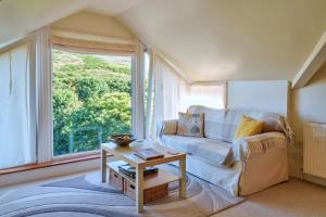 Finest Retreats - Upper Deck