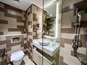 LUX Infinity Pool, Private Beach, GYM, Parking