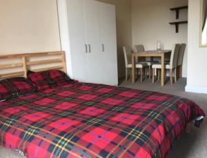 Cosy, large double room in a shared flat