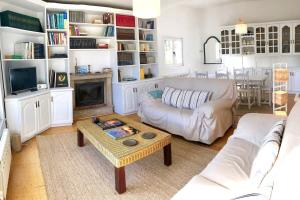 The Cliffs - Esteiro Saltwater Beach