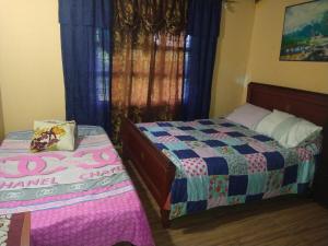 Estate with pool for 7 people in Roldanillo