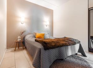 Modern 1BR Apt with Private Sauna & Next to Ski Slopes