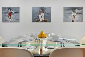 Modern Apartment with AC & parking Near Piotrkowska by Noclegi Renters