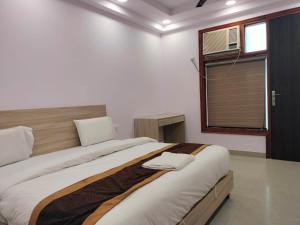 Hotel Town Stay Near Rajiv Gandhi Cancer Hospital Rohini