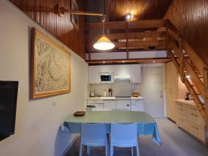 Appartement ski aux pieds, 2 pièces, 4-5 couchages, balcon sud, Tignes - FR-1-449-174