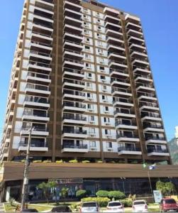 Barra Leme frontal mar