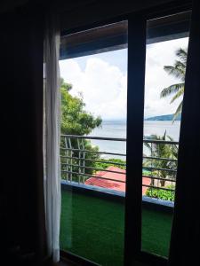 Anilao Mabini Sea House Diveshop and Resort