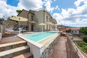 Relais Le Torri in Verici with Private Pool