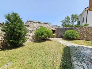 TOM M NV Apartment 250m from the beach, with terrace