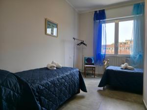 200m from Beach, New Central Apt, AC, WiFi