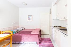 Moonlight 310 Visit Levi