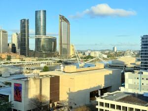 The Cityscape Pad with 2BR, 3-bed & Free Parking