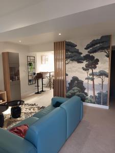 Red carpet - Townhouse, 2 bedrooms, 2 bathrooms