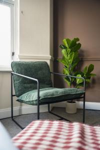 1 BDR Apartment At Caledonia Luxe Stays Short Lets & Serviced Accommodation Paisley