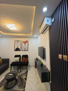 Luxury 1BR Apartment Free Parking & Fast Wi-Fi