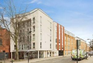 Luxurious & spacious central modern 2bed flat