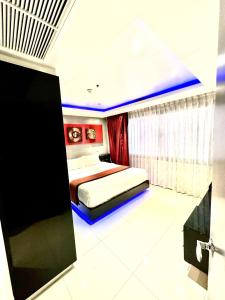 L08 Penthouse Suite Modern Condo On Bangla Road