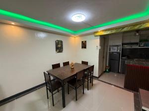 Rosebuds, Fully Airconditioned