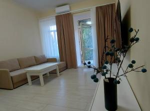 2 комнатная квартира с балконом Днепр