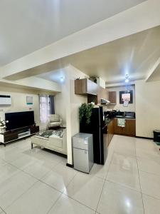 Radiance Manila bay 2 br & 3 bath