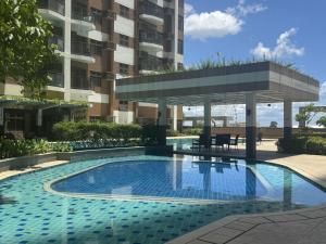 Radiance Manila bay 2 br & 3 bath
