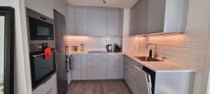 Comfort Living Close to Train & Airport