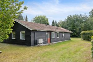 Charming Holiday Home In Marielyst