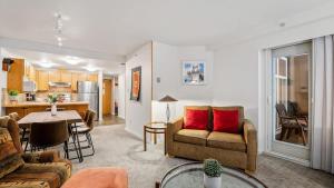 Woodrun Lodge 214 | Ski-in-Ski-Out Condo, Heated Pool, Hot Tub, Gym