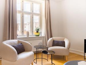 Sanders Shield 2 - 3 bedroom apartment with balcony