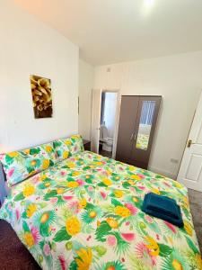 BIG double room Attached Shower near to city center