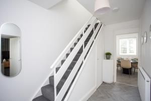 Vacant Nests The Ashby Wi-fi Central