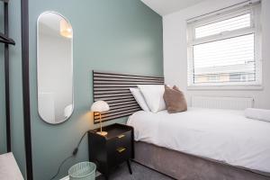 Vacant Nests The Ashby Wi-fi Central