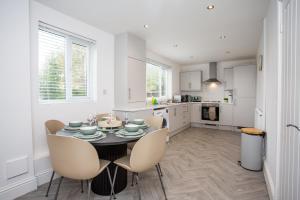 Vacant Nests The Ashby Wi-fi Central