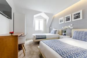 Twin Room with Sea View room in KateKero