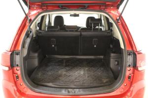 Mitsubishi med telt og camping utstyr