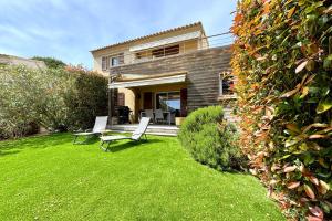 Appartement Les Hameaux de Pinarello - 4hvězdičkové hotely ve městě Sainte-Lucie de Porto-Vecchio