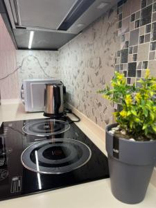 City View Studio at Aeon Towers with Fast WiFi & Netflix