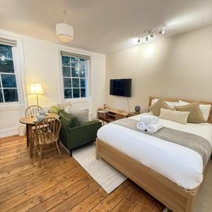 Bloomsbury studio apartments